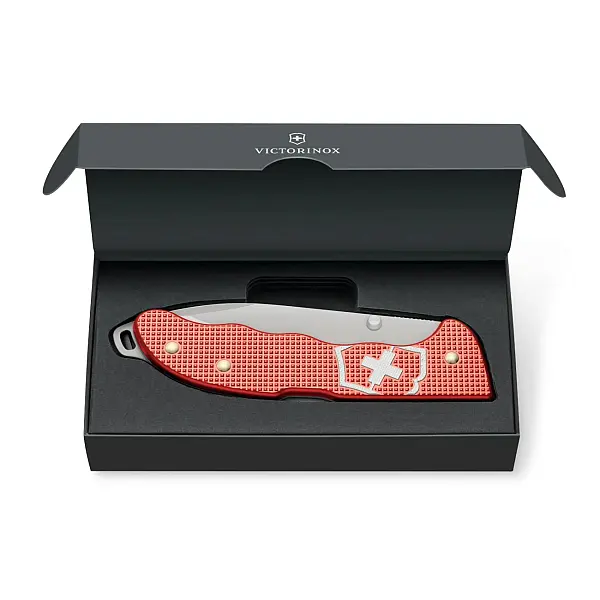 Victorinox Evoke Alox 2025年限量版 136mm鋁柄折刀 0.9415.L25-0