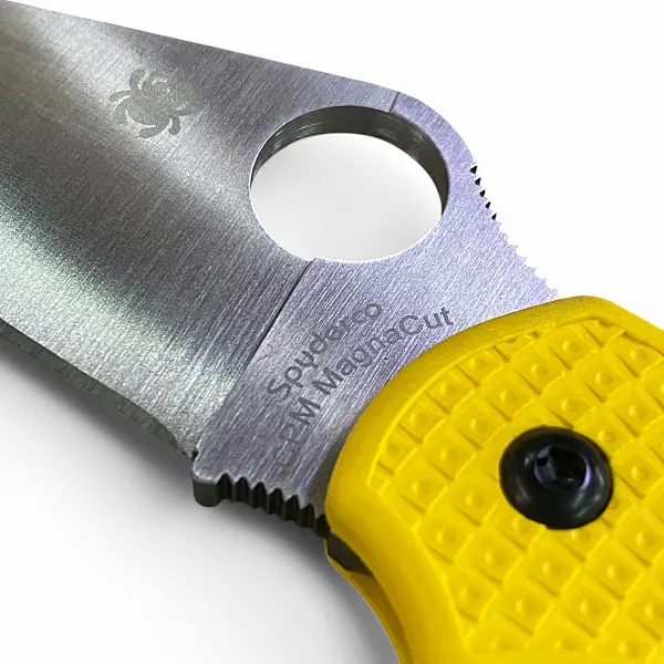 Spyderco Para® 3 Lightweight Salt Magnacut鋼/FRN柄/背鎖式折刀-0