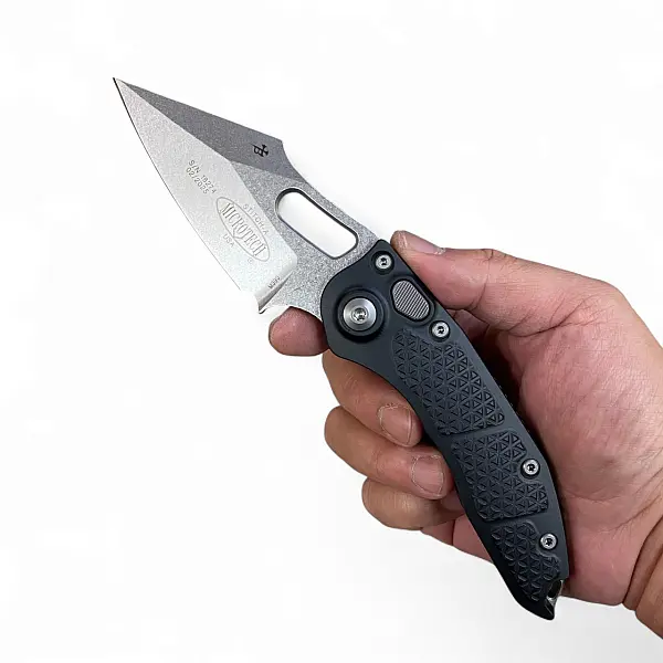 Microtech STITCH M390鋼/石洗刃/黑鋁柄側彈刀 <單一特價>-0