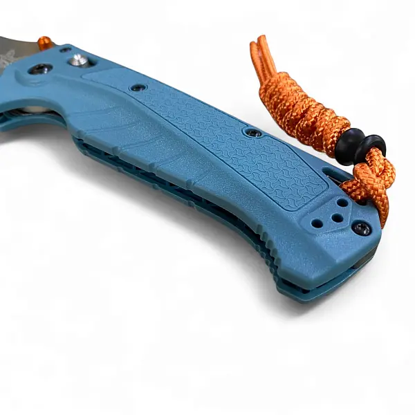 Benchmade Adira 海藍Grivory柄/AXIS鎖/半齒刃折刀-0
