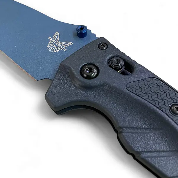 Benchmade Adira 黑Grivory柄/藍陶瓷塗層/平刃折刀-0