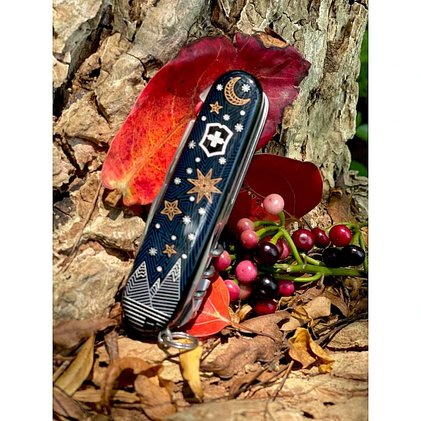 Victorinox 2021 Winter Magic限量版-雪花刀 1.7904.3E1-0