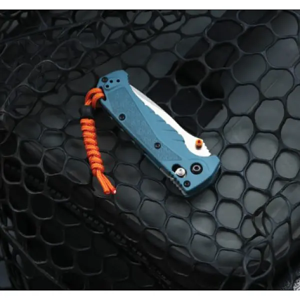 Benchmade MINI ADIRA™ 海藍Grivory柄 AXIS鎖折刀-0