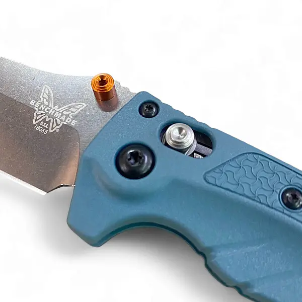 Benchmade MINI ADIRA™ 海藍Grivory柄 AXIS鎖折刀-0