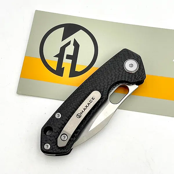 Maxace MEERKAT-M 貓鼬 碳纖柄折刀/M390鋼石洗處理-0