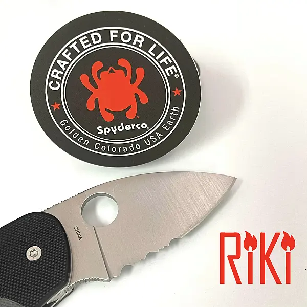 SPYDERCO Insistent 黑G-10 柄EDC小折刀 (半齒)-0